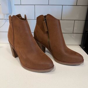 MIA Brown Ankle Booties Block Heel – Women’s Size 7